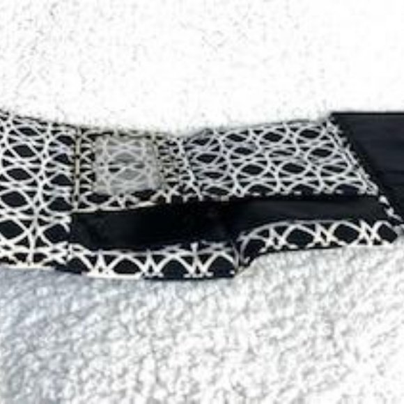 Vera Bradley Day & Night Compact Wallet - Picture 4 of 13